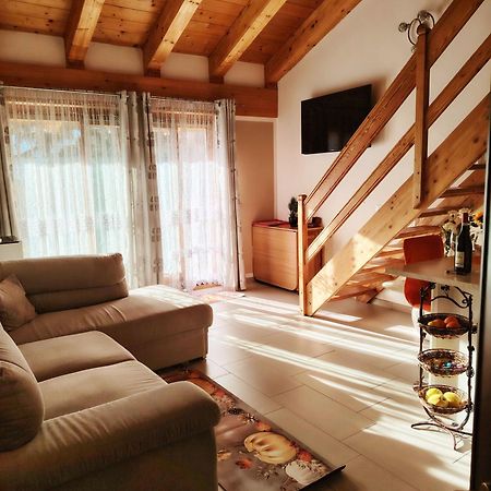 La Villa Gialla Aosta Eksteriør billede