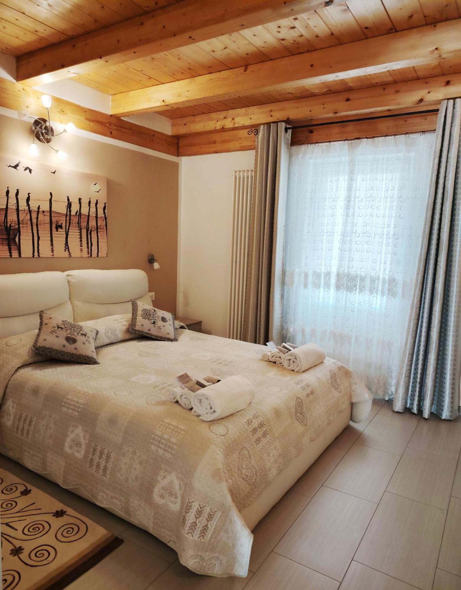 La Villa Gialla Aosta Eksteriør billede