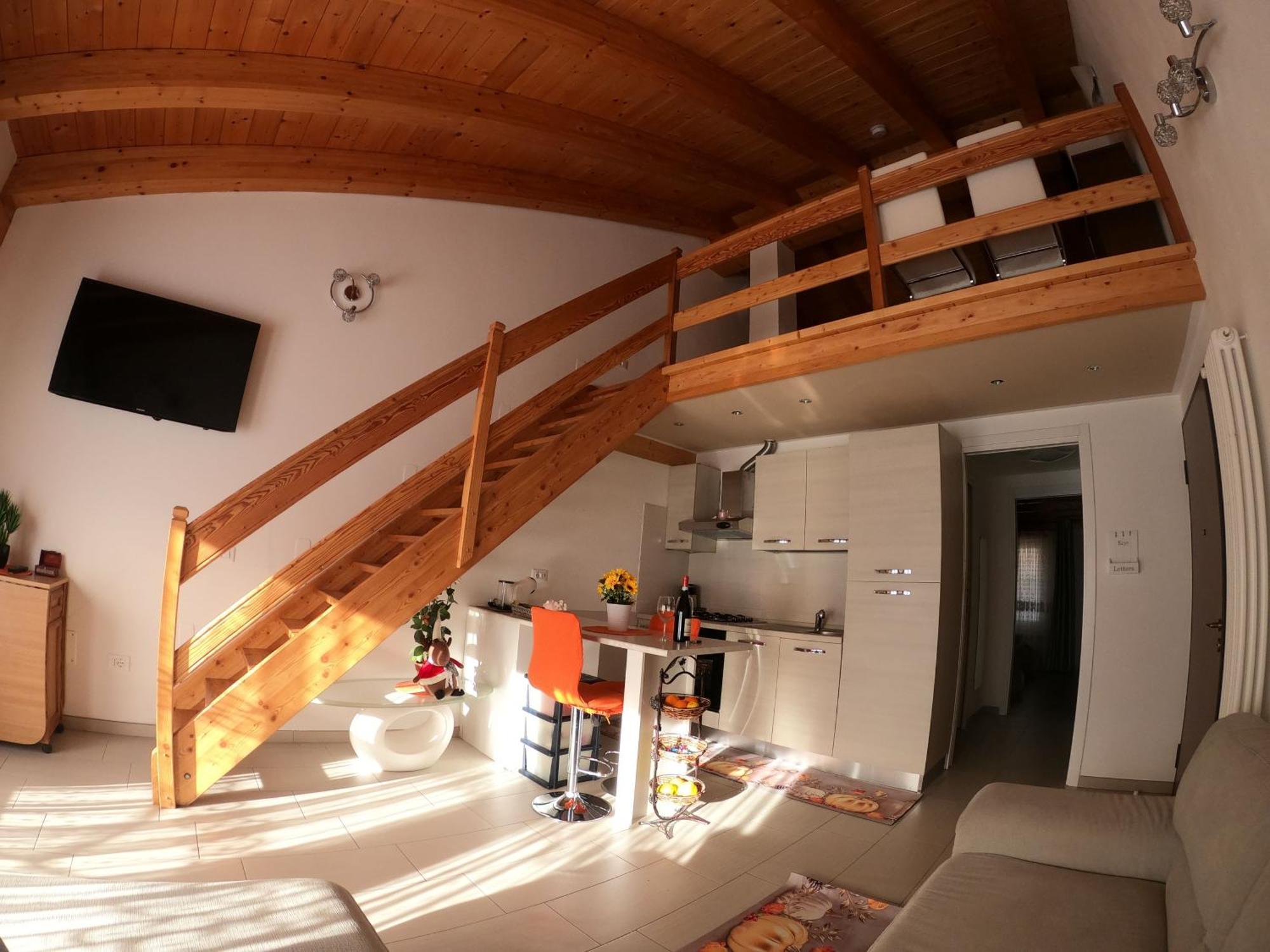 La Villa Gialla Aosta Eksteriør billede